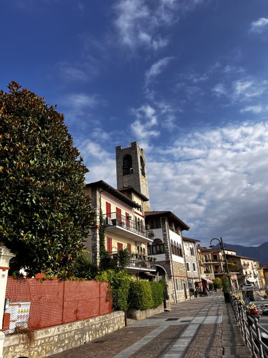 Tavernola Bergamasca, Bergamo, Italia